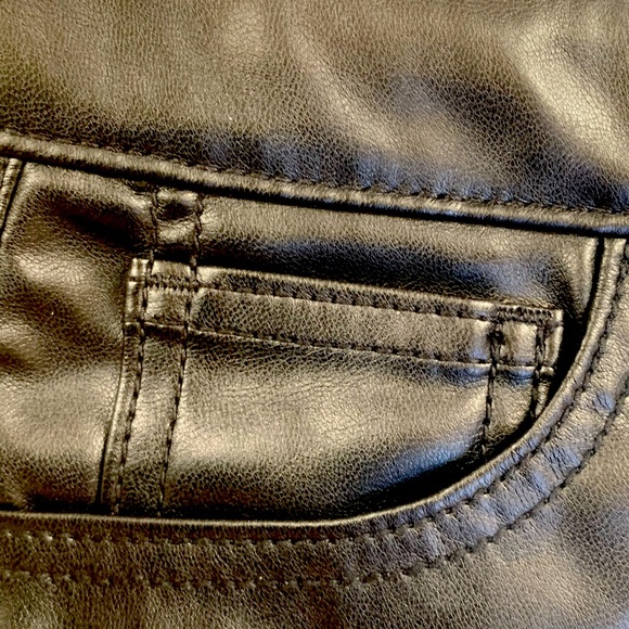 GAP Girl’s 14 Slim Black Vegan Leather Pants - Picture 7 of 10